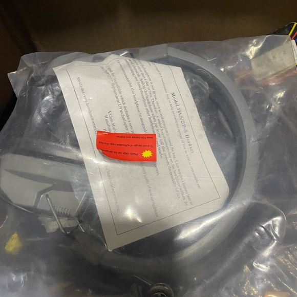 schoolmate headphones 2 pc new in original pack - Picture 2 of 8